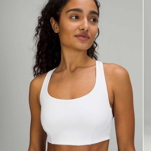 NWT Lululemon Wunder Train Bra Medium Support, C/D Cup Size 6 in White